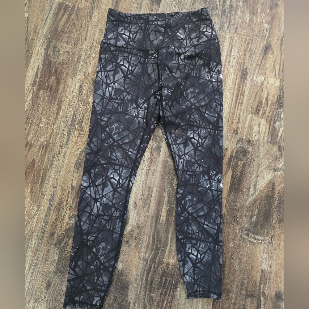 Spyder Active Women’s Spider Web Print Athletic Workout ankle Sz Small